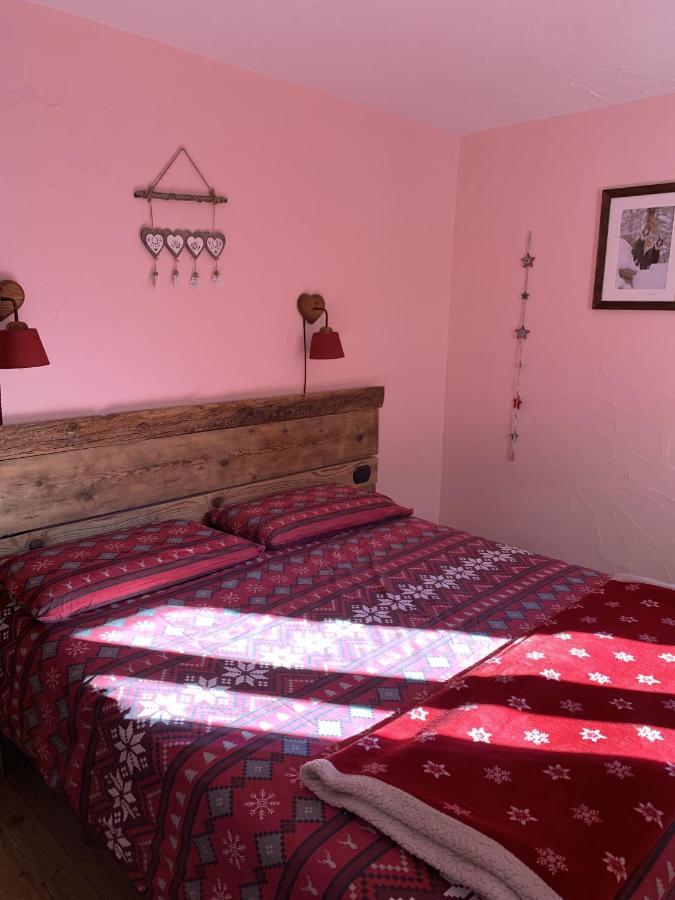 La Ferme Du Grand Paradis Cogne Room photo
